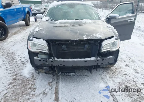 2013 Chrysler 300C Luxury Series Awd z USA, uszkodzony, nr VIN 2C3CCASTXDH590974